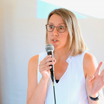 Cornelia in einem Vortrag überrascht